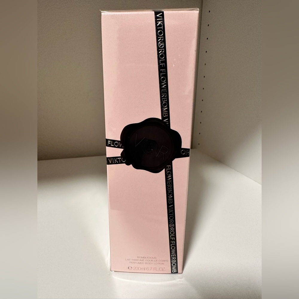 Viktor Rolf Flowerbomb Bomblicious Body Lotion, 6.7 oz.
